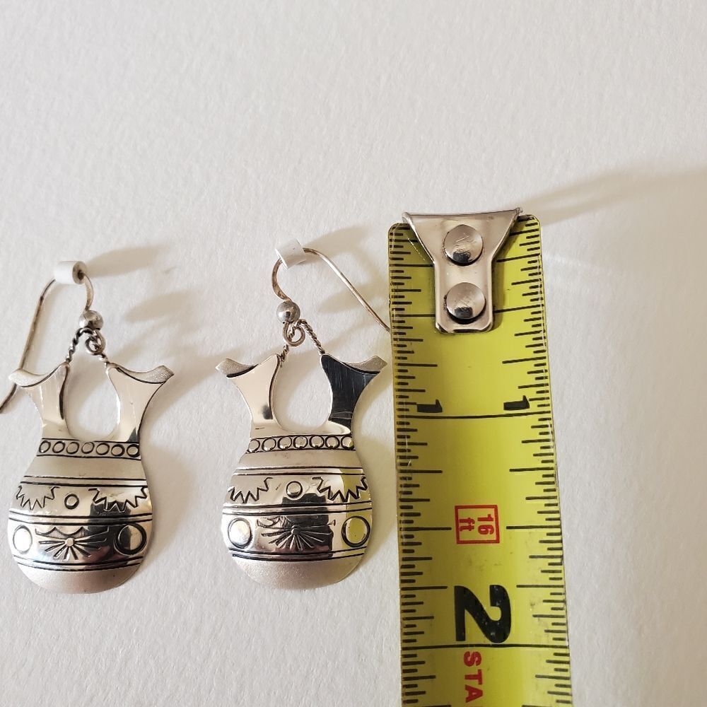 NAVAJO 925 Sterling Silver - Vintage Vase Etched Detail Drop Earrings - Picture 5 of 6